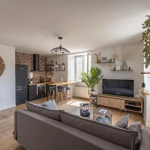  Appartement T2 - Vue Imprenable Sur La Cathédrale France