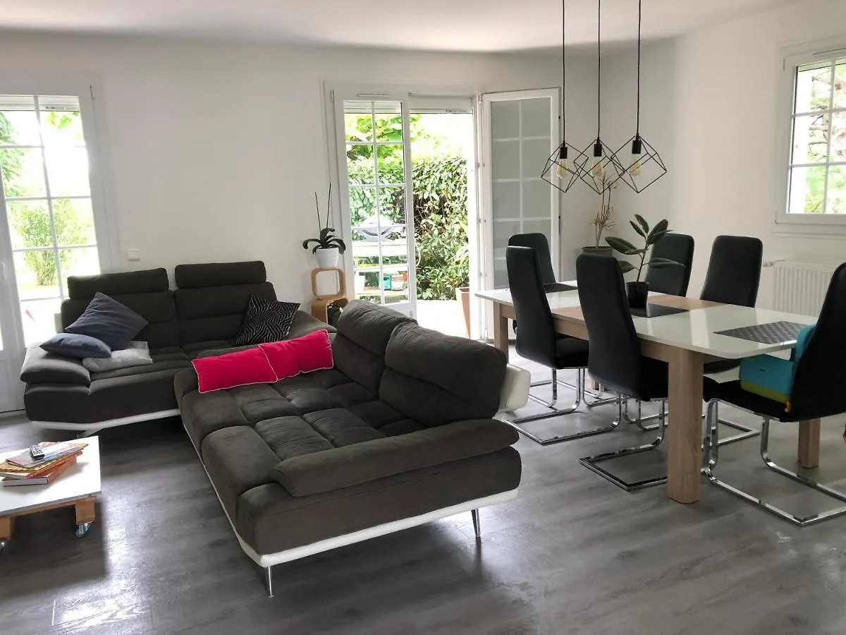 Maison De Lilie Villa Chindrieux 0*,